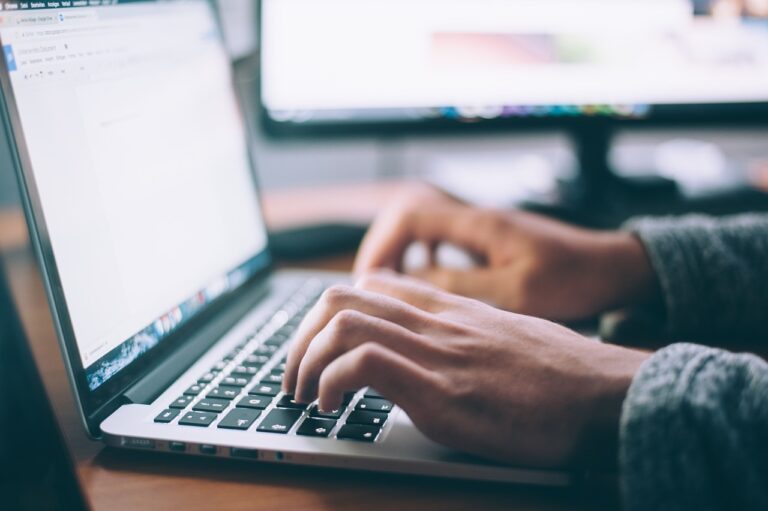 Bespaar tijd en verhoog efficiëntie met maatwerk software